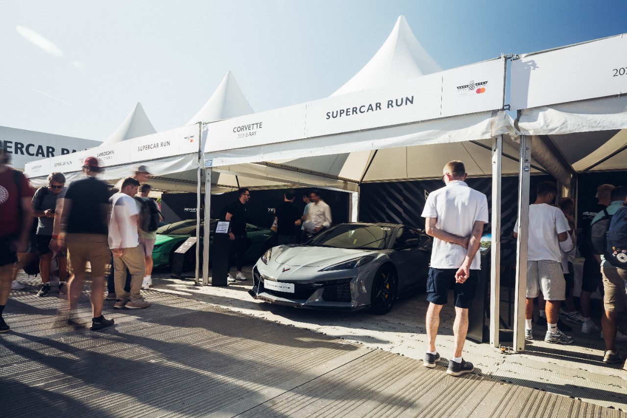 Chevrolet Corvette E-Ray