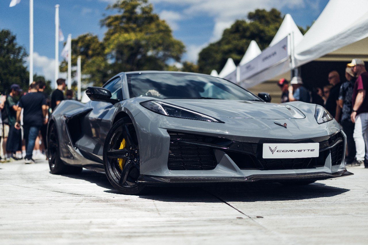 Chevrolet Corvette E-Ray